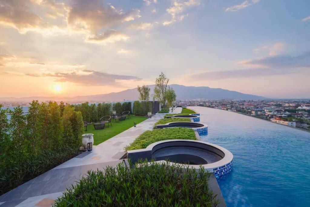 Astra Sky River High Floor,3 Bedrooms 97㎡ 山景房带浴缸 Чіангмай Екстер'єр фото