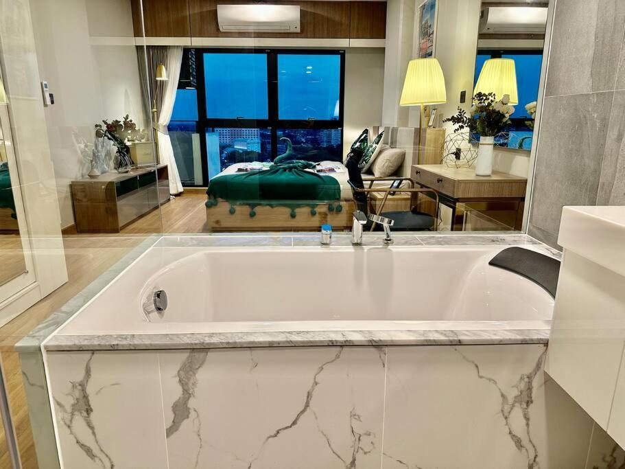 Astra Sky River High Floor,3 Bedrooms 97㎡ 山景房带浴缸 Чіангмай Екстер'єр фото